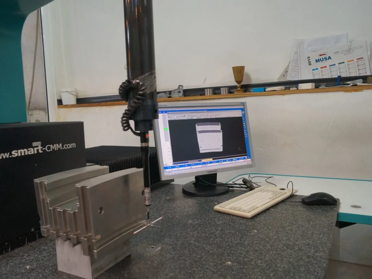 Control dimensional al unei componente prelucrate